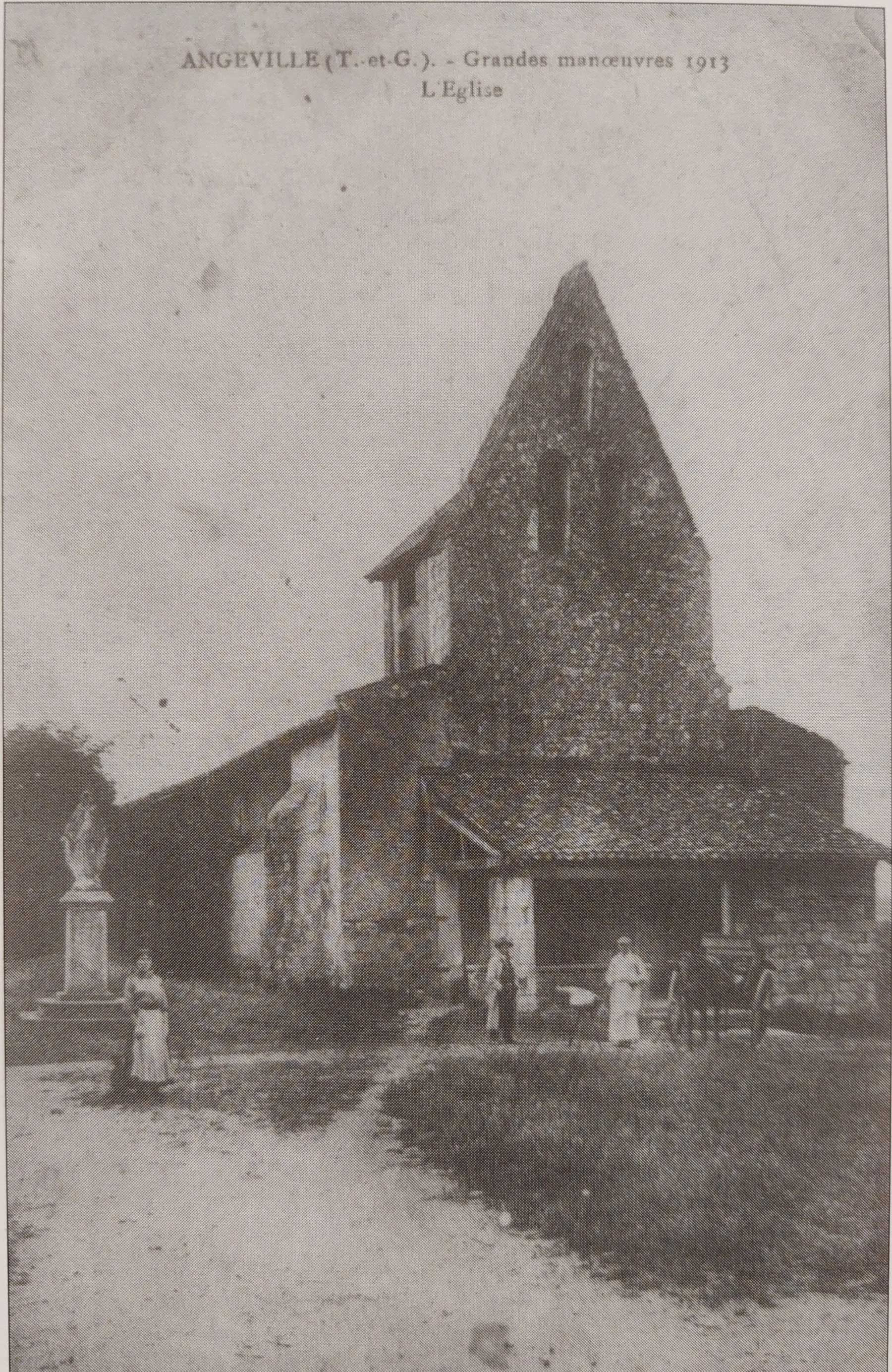 Eglise d'Angeville en 1913.