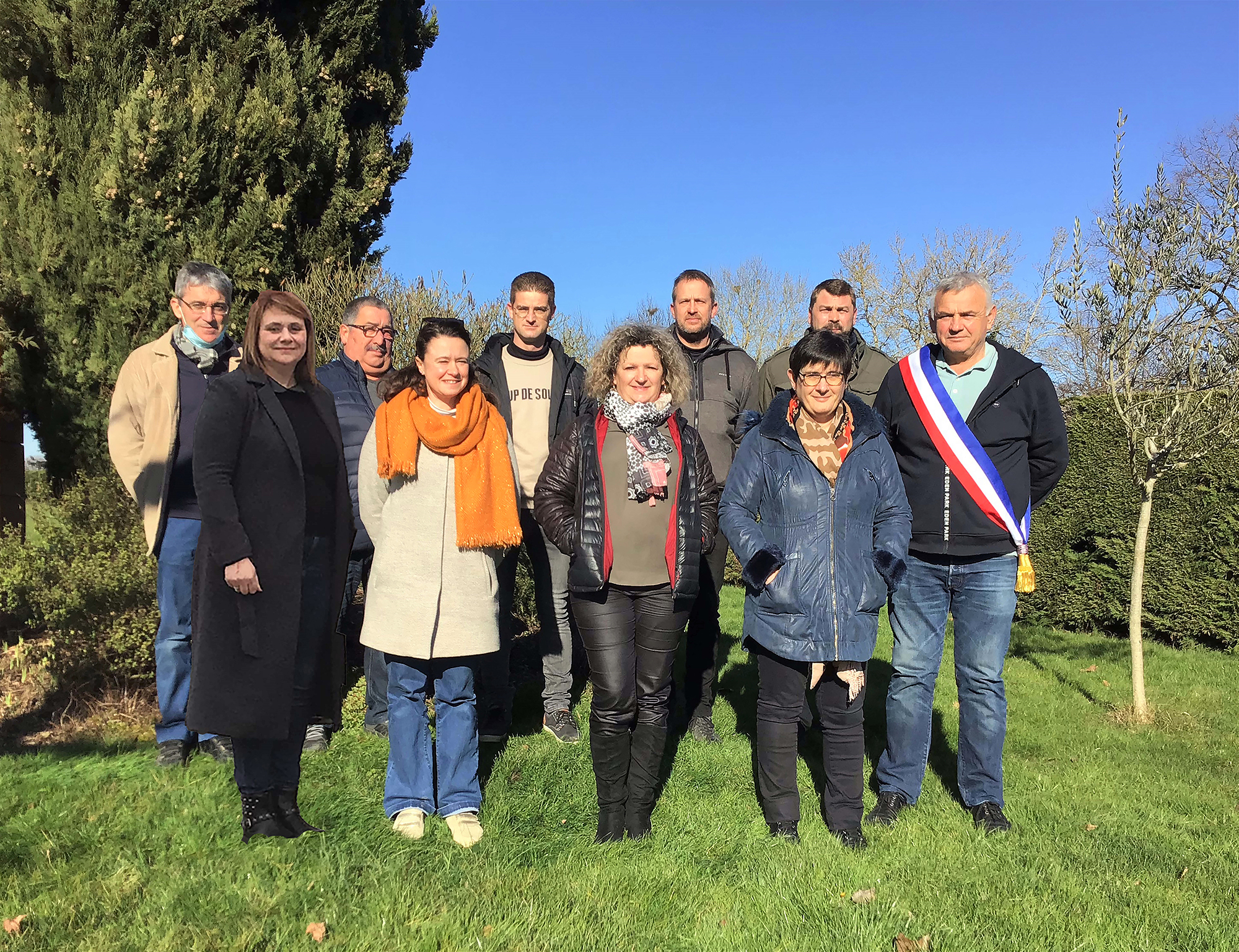 Photo de groupe des élus d'Angeville